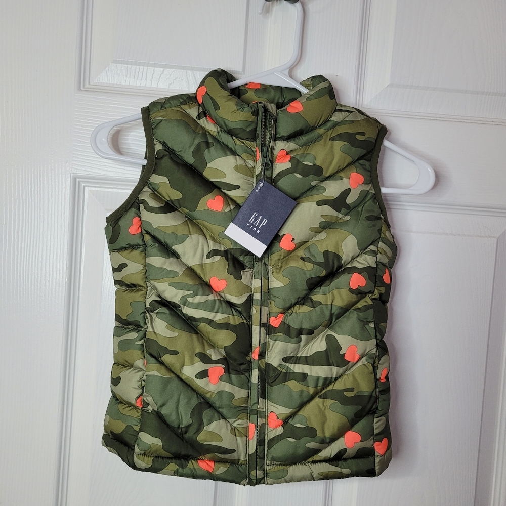 GAP Kids |Valentines| Hearts| Print Vest | Green/Pink | Small | Girl | NWT - Picture 7 of 7